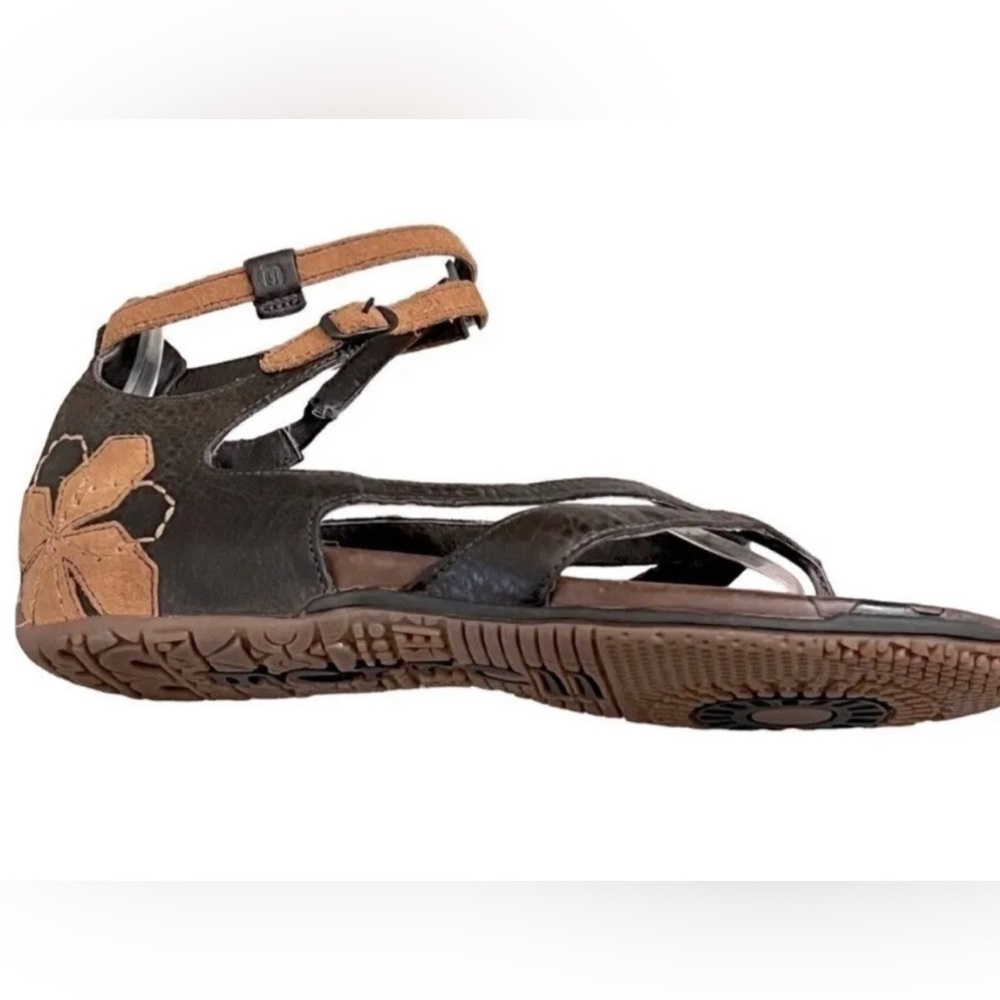 Merrell Lotta mahogany flower sandals size 9